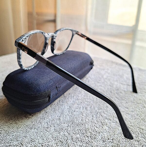 Male Anti reflective UV ray protective readers - Image 2