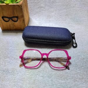 Female plastic readers