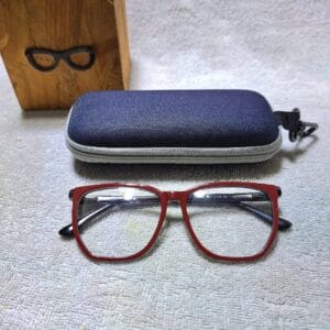 Female plastic readers