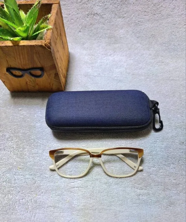 Unisex plastic readers