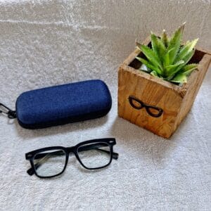 Anti reflective reading glasses