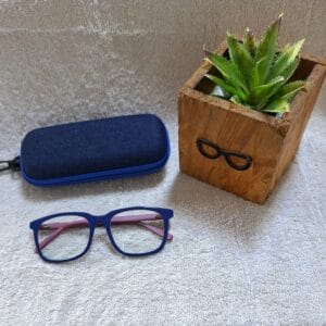 Anti reflective reading glasses