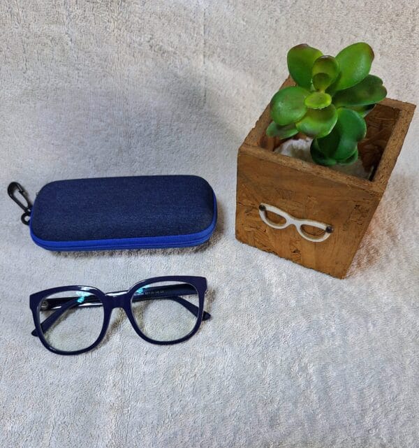 Anti reflective reading glasses