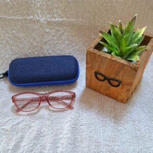 Anti reflective reading glasses