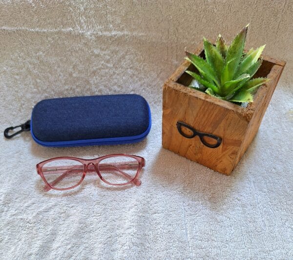 Anti reflective reading glasses