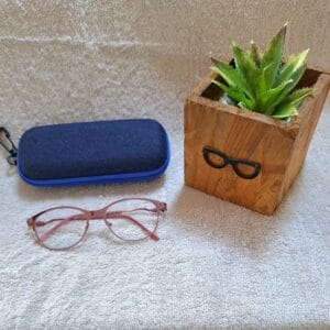Anti reflective reading glasses