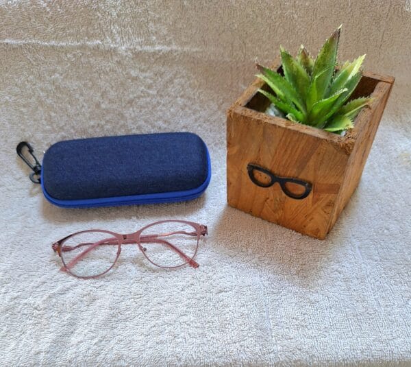 Anti reflective reading glasses