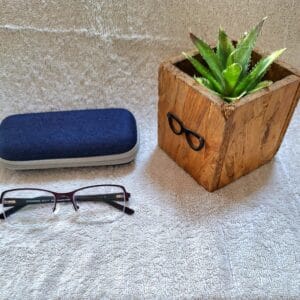 Anti reflective reading glasses