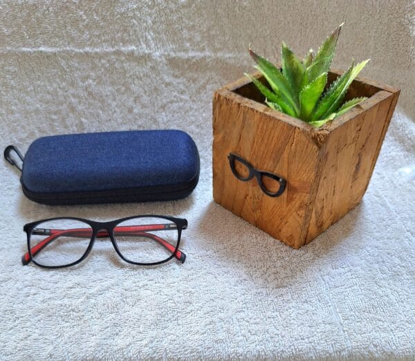 Anti reflective reading glasses