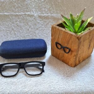 Anti reflective reading glasses