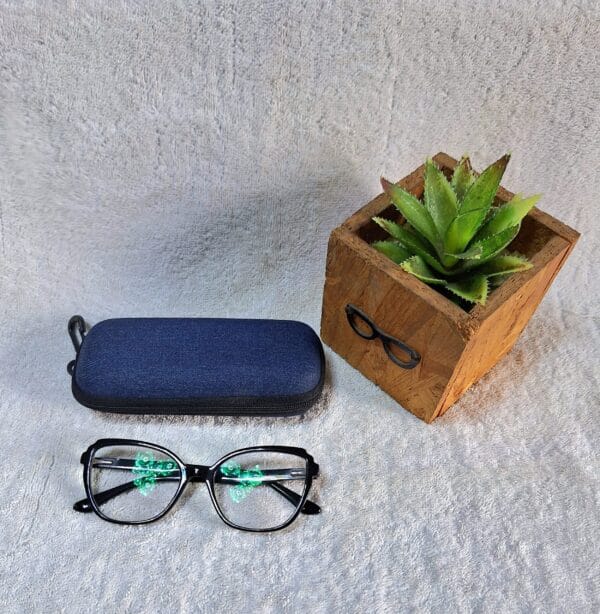 Anti reflective reading glasses