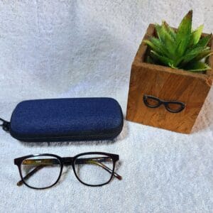Anti reflective reading glasses