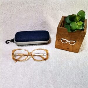 Anti reflective reading glasses