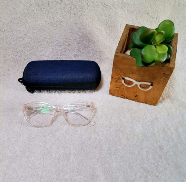 Anti reflective reading glasses