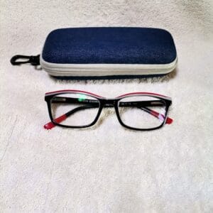 Anti reflective reading glasses