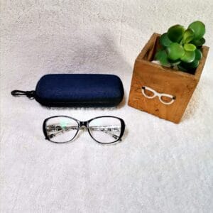 Anti reflective reading glasses