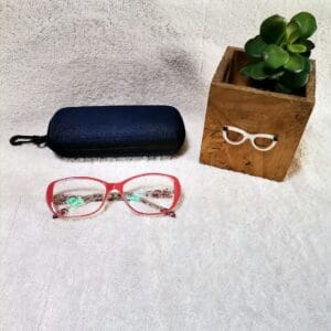 Anti reflective reading glasses
