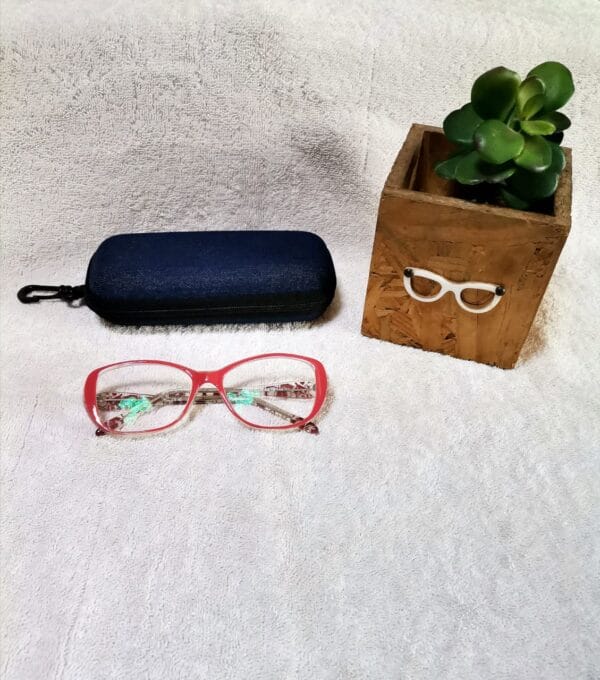 Anti reflective reading glasses
