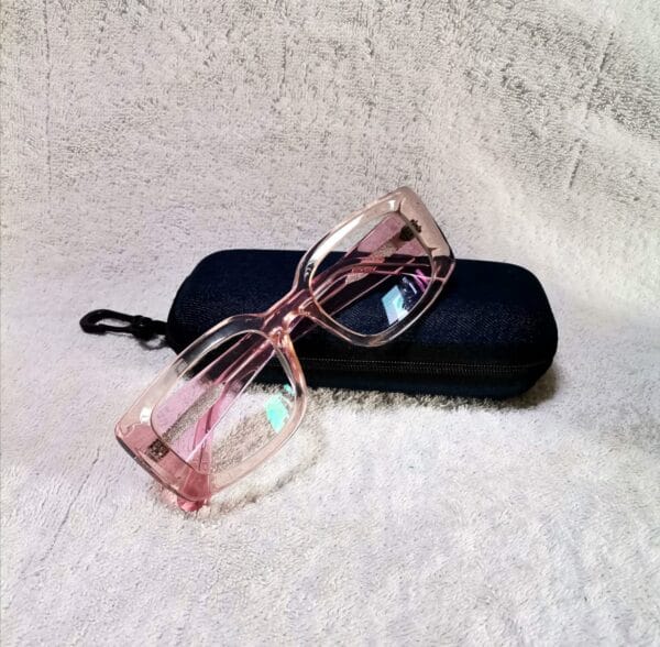 Bifocal Photochromic Readers