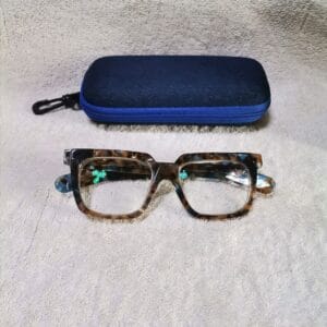Bifocal Photochromic Readers