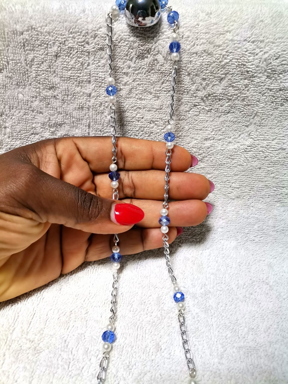 Non Tarnish Glasses Chain - Image 2