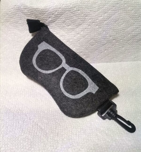 Protective glass pouch