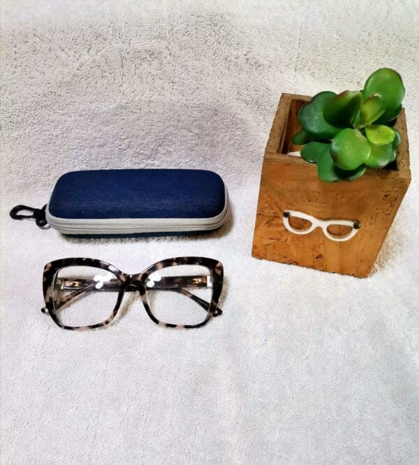 Fashion glasses