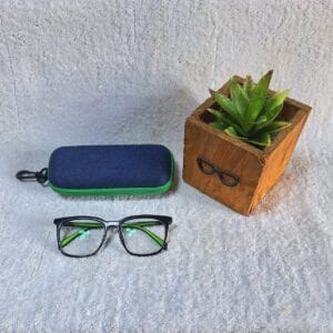 Bifocal Photochromic Glasses