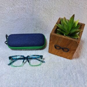 Bifocal Photochromic Glasses