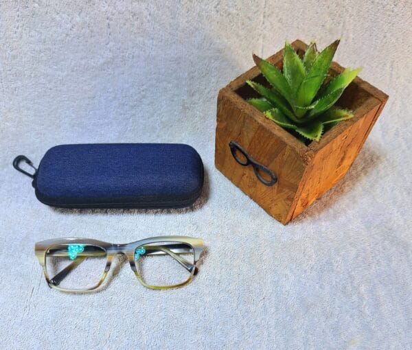 Anti reflective reading glasses