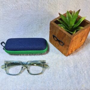 Anti reflective reading glasses
