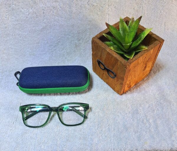 Anti reflective reading glasses