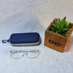 Anti reflective reading glasses
