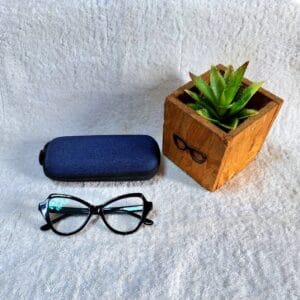 Anti reflective reading glasses