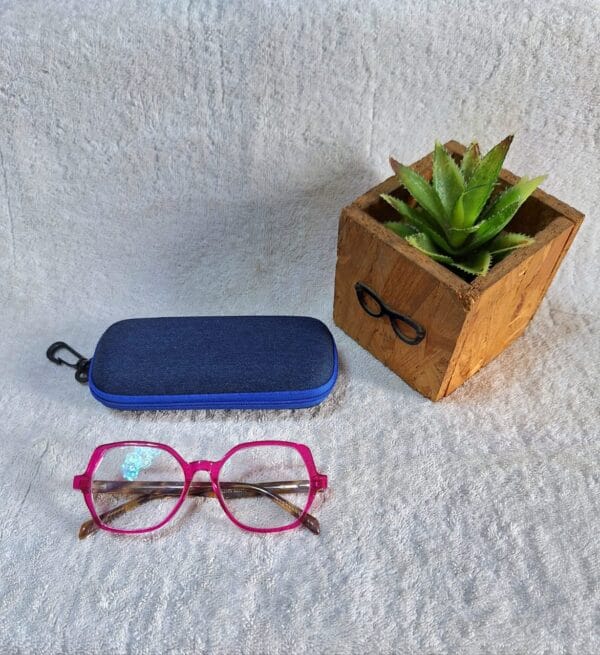 Anti reflective reading glasses