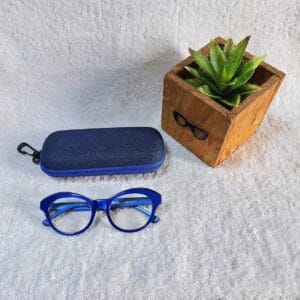 Anti reflective reading glasses