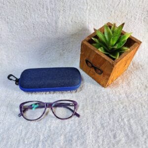 Anti reflective reading glasses