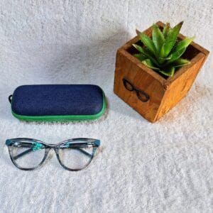 Anti reflective reading glasses